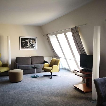 First Inn Hotel Zwickau Exteriör bild