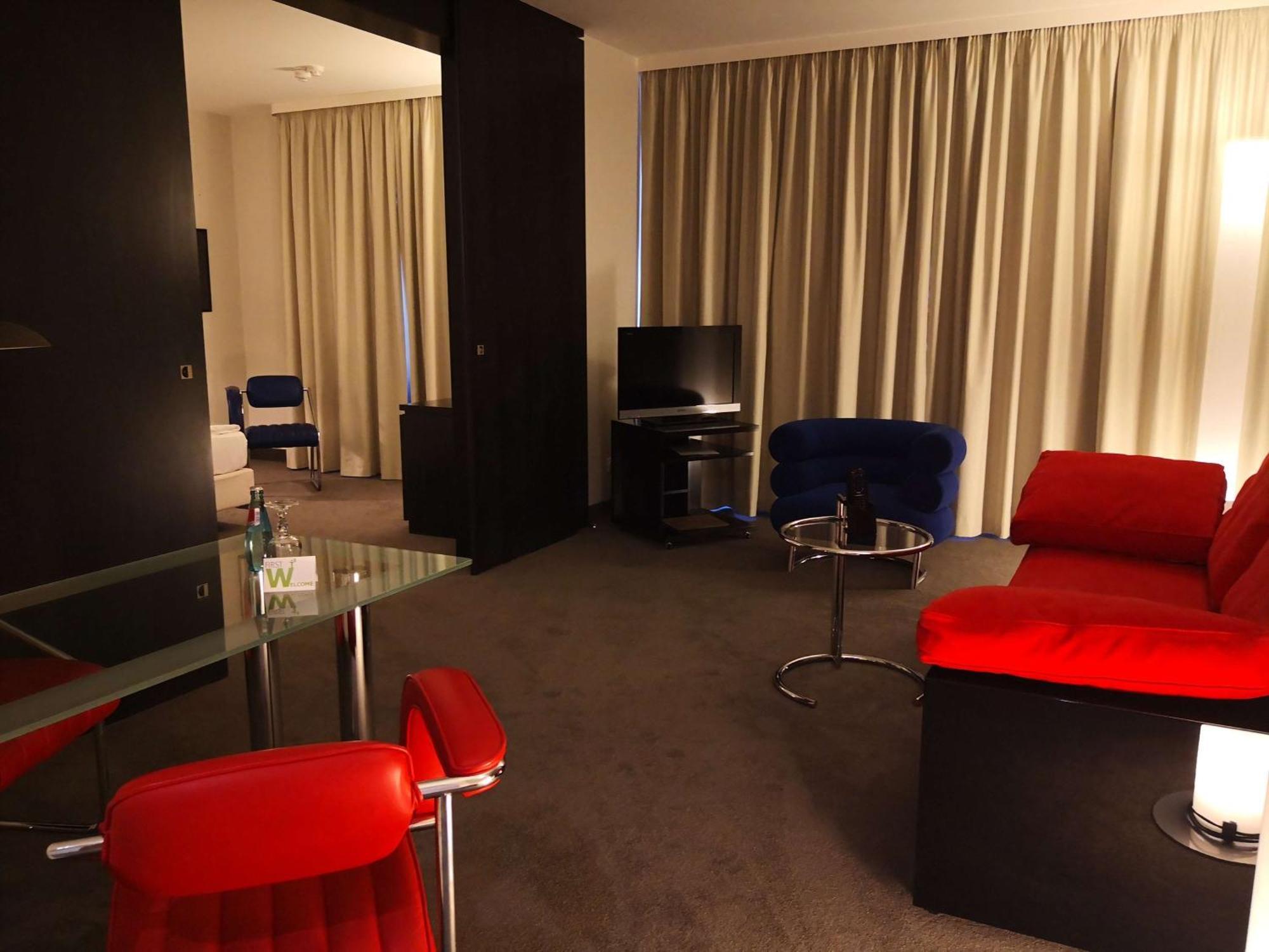 First Inn Hotel Zwickau Exteriör bild
