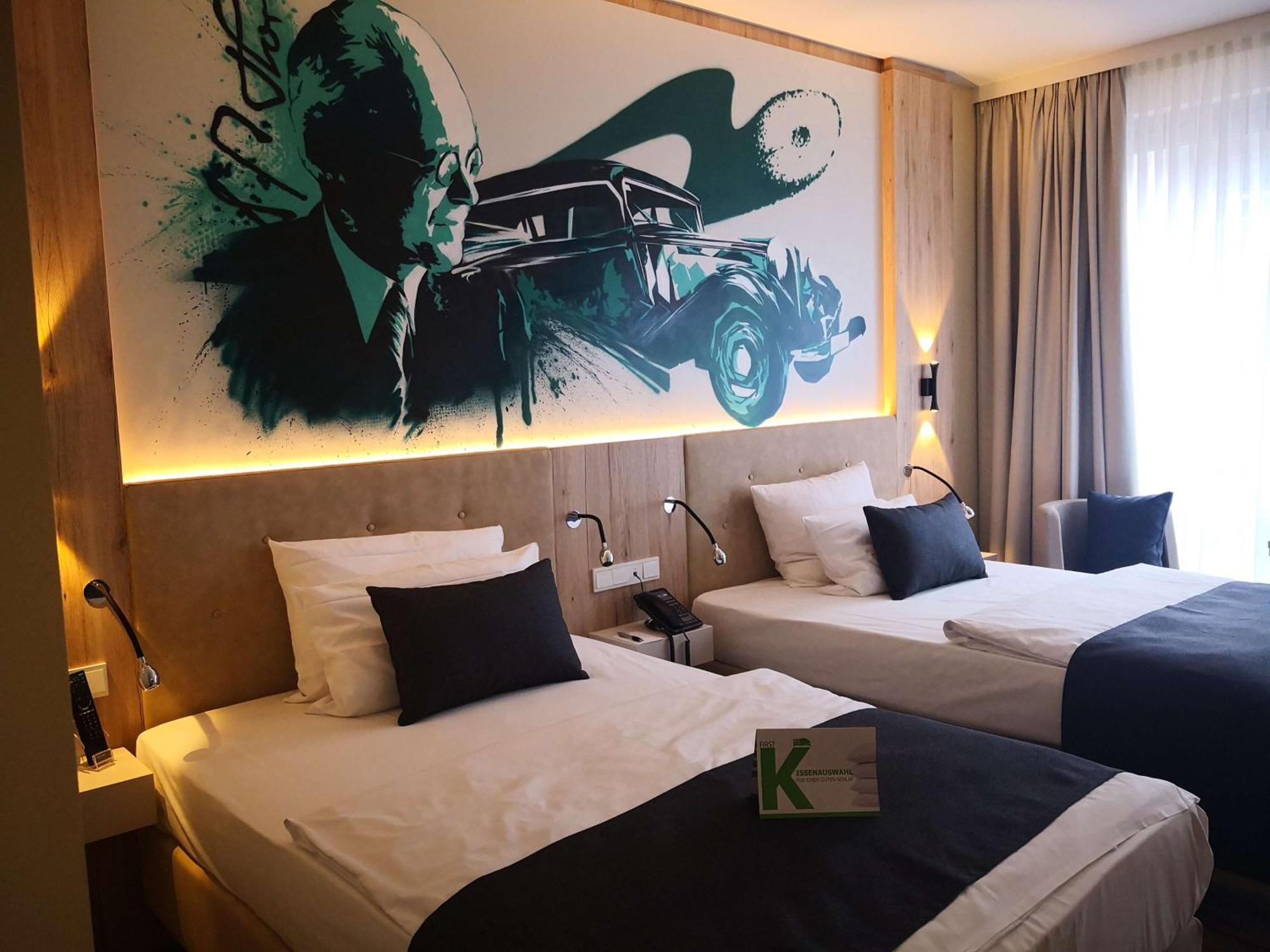 First Inn Hotel Zwickau Exteriör bild