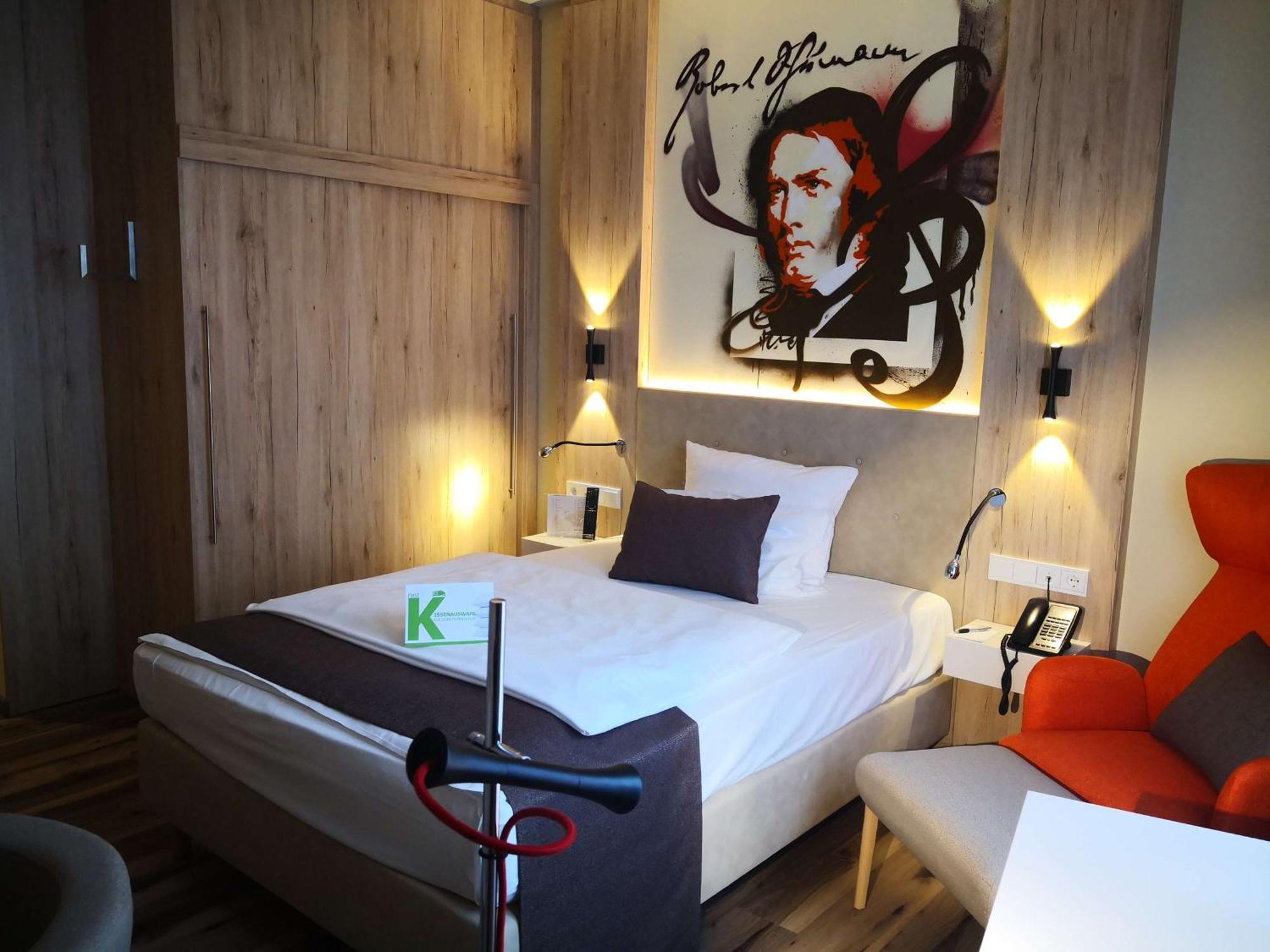 First Inn Hotel Zwickau Exteriör bild